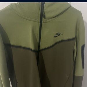 Nike Two-Tone Green Hoodie